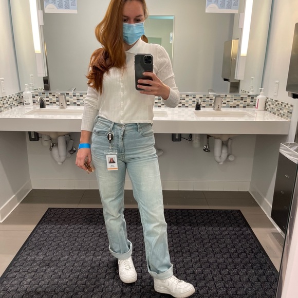 Meet your Posher, Julia - Picture 4 of 6